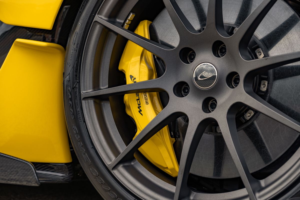 2014 McLaren P1
