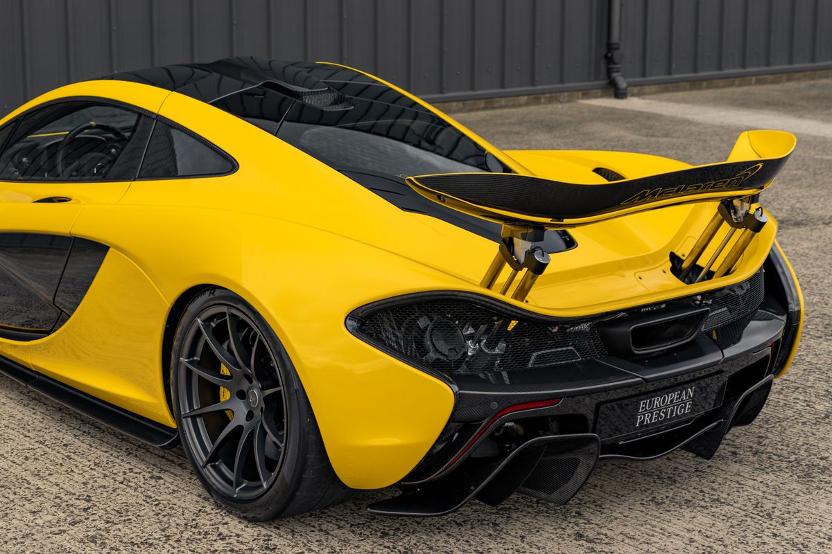 2014 McLaren P1