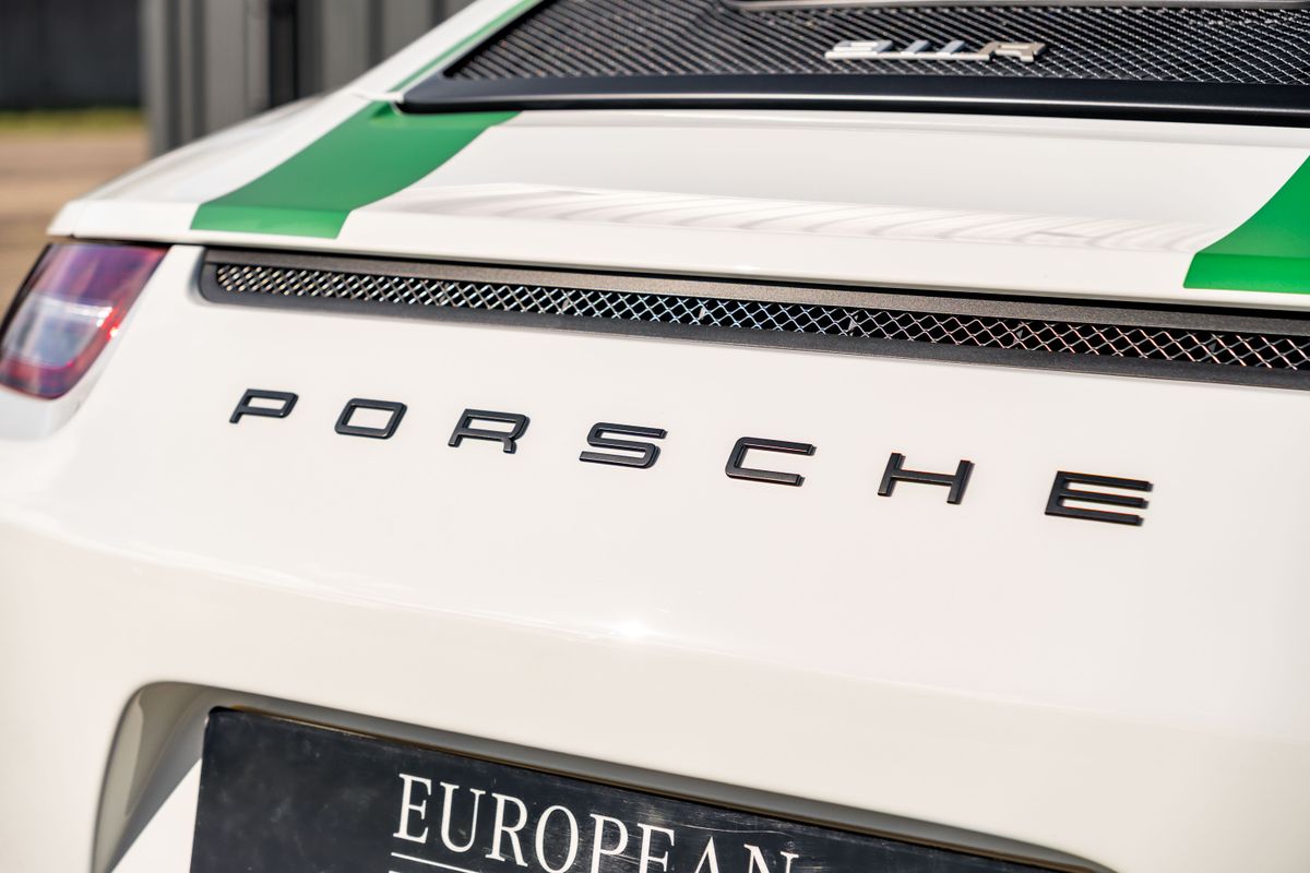2016 Porsche 911 (991.2) R