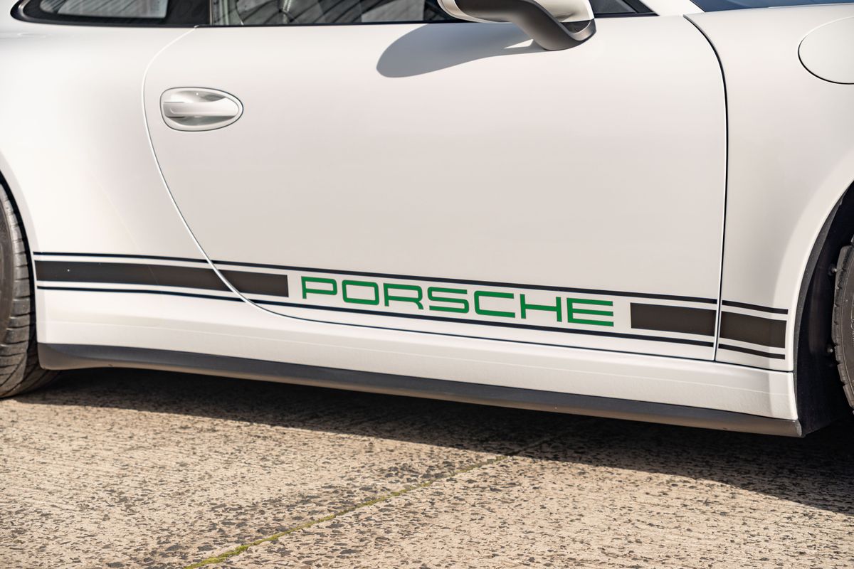 2016 Porsche 911 (991.2) R